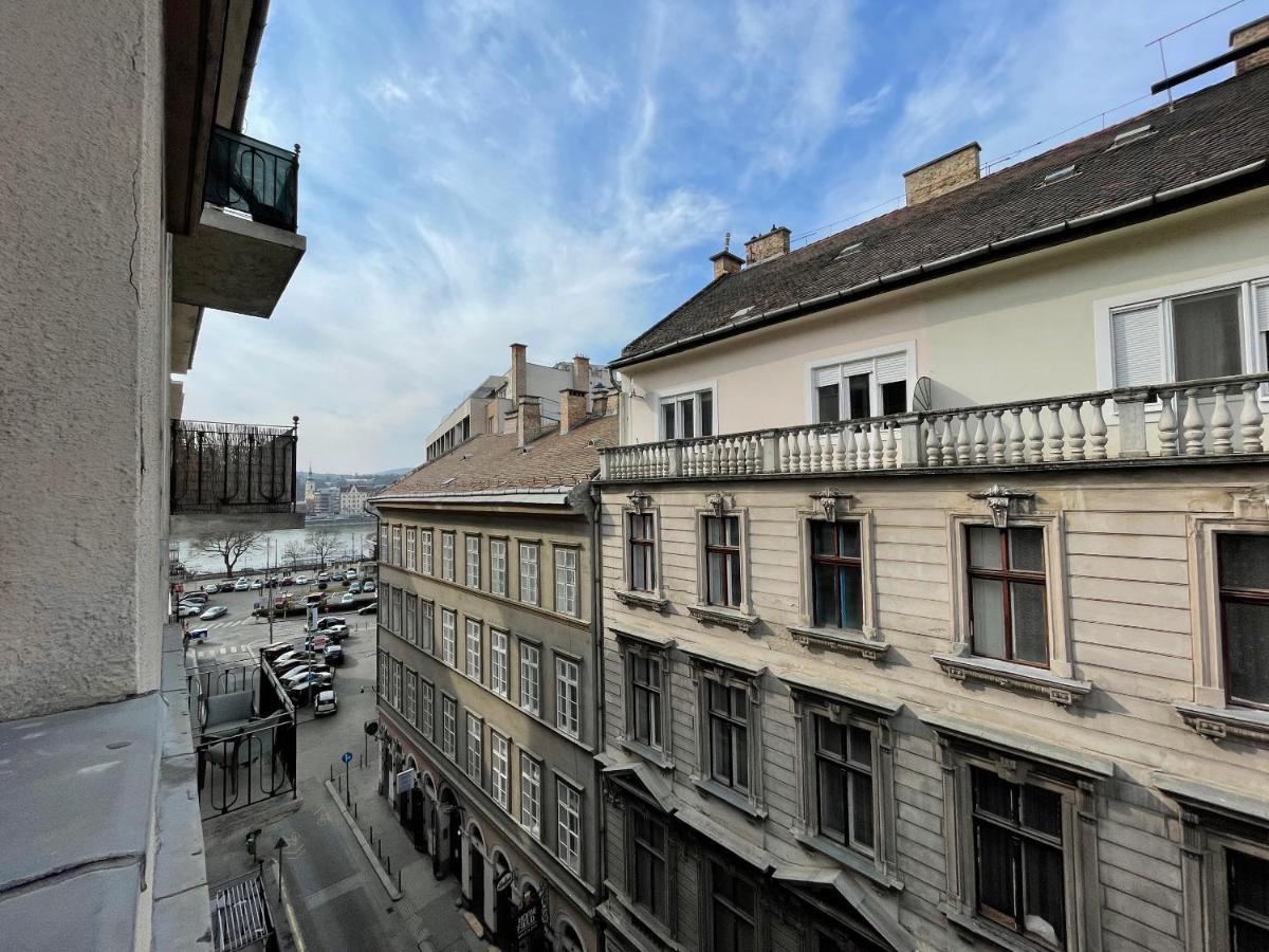 R7 Design Apartment - Hostaid Budapest Kültér fotó