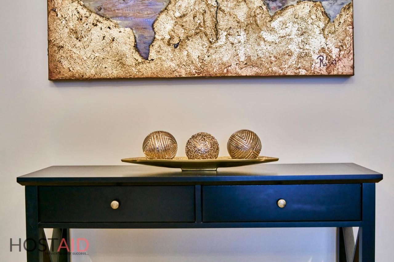 R7 Design Apartment - Hostaid Budapest Kültér fotó